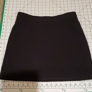 Kim Rogers ladies size 10 black skort